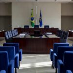 Plenário da Câmara Legislativa do DF representando aprovação de conselho de defesa do idoso