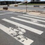 Faixas elevadas em frente a escola e hospital no DF, lei impõe custos altos