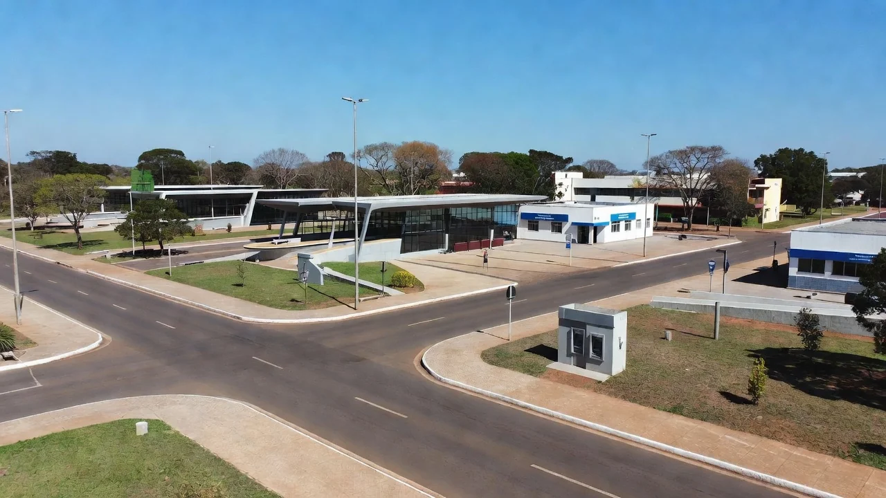Infraestrutura urbana em Santa Maria e Gama com metrô e saúde no DF