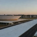 Prédio da Câmara Legislativa do DF em Brasília representando crise de sedentarismo