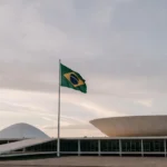 Edifício da Câmara Legislativa do DF representando demandas por saúde e combate ao feminicídio